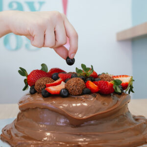 Calda com Bolo + Frutas