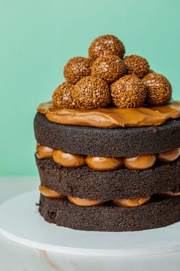 Naked com Brigadeiro Enrolado